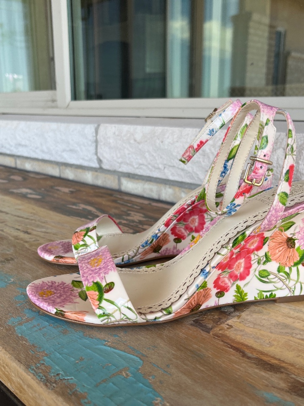 Wedge sandals